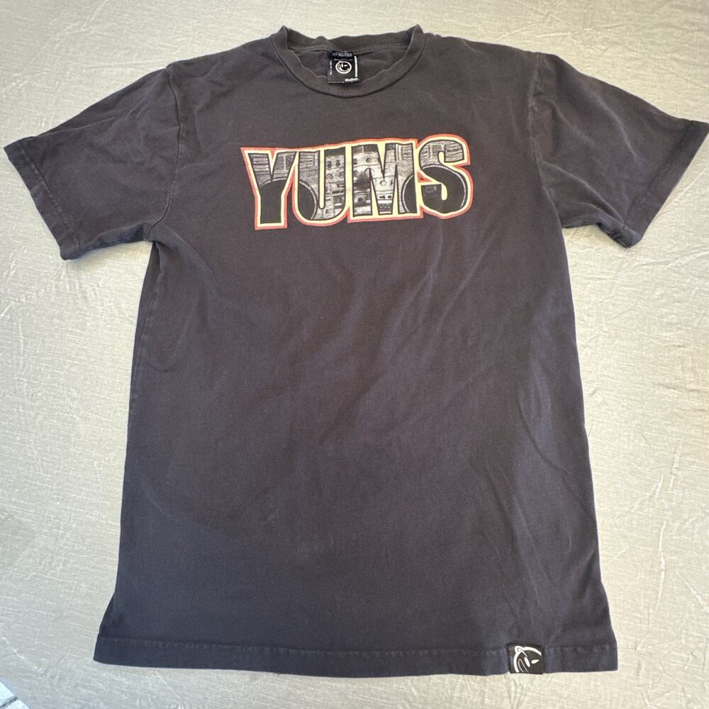 Yums Shirt Mens Medium Black Graphic T Stereo Y2K Punk Skateboarding